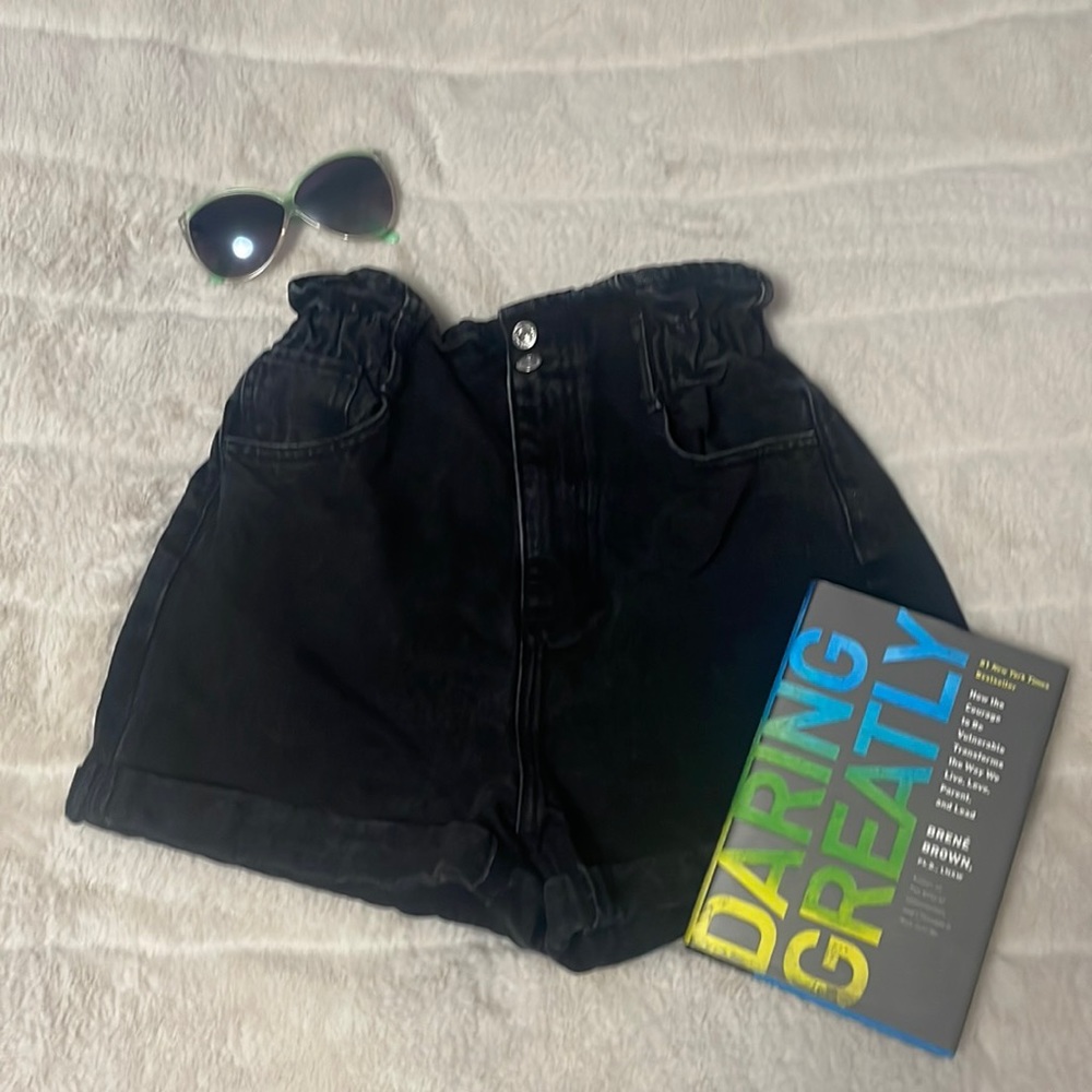 Paper bag denim shorts